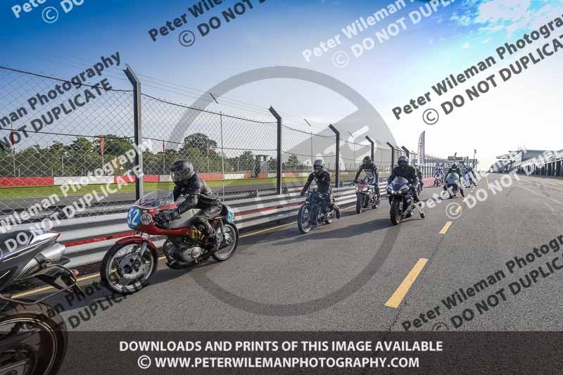 donington no limits trackday;donington park photographs;donington trackday photographs;no limits trackdays;peter wileman photography;trackday digital images;trackday photos